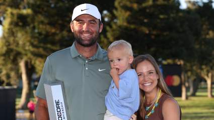 Scottie Scheffler se retira y anuncia emocionantes noticias personales con su esposa Meredith.
