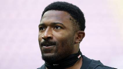 Lions Trade Pitch consigue un defensor rival de 76 millones de dólares a cambio de su selección del segundo día.