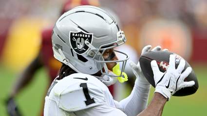 El entrenador en jefe de los Raiders, Klint Kubiak, hace comentarios reveladores sobre Tre Tucker.