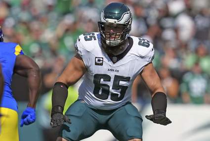Lane Johnson desata rumores sobre el traspaso de Maxx Crosby a los Eagles tras un tuit críptico