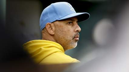 Los Boston Red Sox envían a las ligas menores a un prometedor lanzador zurdo de 98 mph.