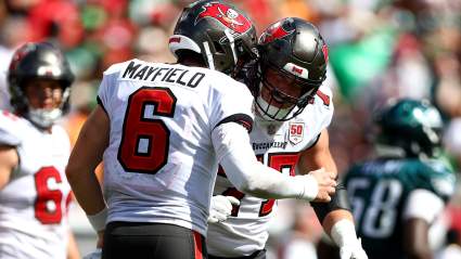 Los Buccaneers pierden a un titular agente libre de 2,03 metros y 141 kilos que se une a un equipo de la AFC.