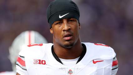 Los Cowboys se reunirán con el "violento" defensor estrella en medio de rumores de traspaso.