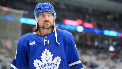El defensa de los Maple Leafs, de 27 millones de dólares, se retira por la temporada