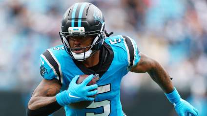 Los comandantes ahora están vinculados al corredor de 1,000 yardas de los Panthers