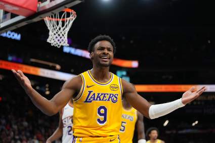 Los Angeles Lakers anuncian movimiento en su plantilla antes del partido contra los Bulls