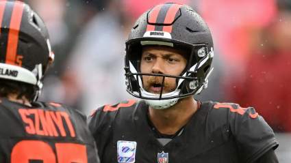 El capitán agente libre de los Browns anuncia su regreso con un nuevo contrato