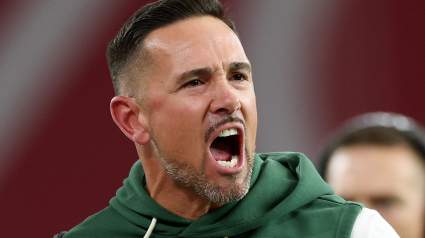 El fichaje fallido de los Packers, valorado en 48 millones de dólares, recae en un rival de los playoffs de la NFC.