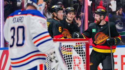 Canjes de la NHL: Los Bruins adquieren a un delantero de los Canucks en un acuerdo de último minuto
