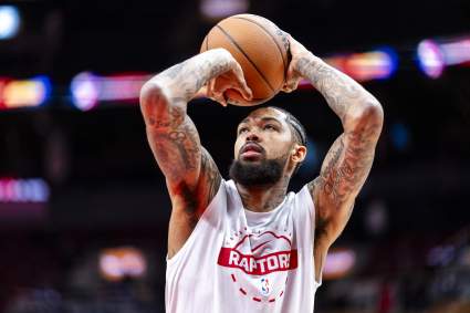 Los Toronto Raptors anuncian a Brandon Ingram antes del partido contra los Mavs