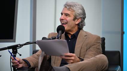 Andy Cohen explica por qué el elenco de 'Real Housewives of Rhode Island' es diferente a cualquier otro.