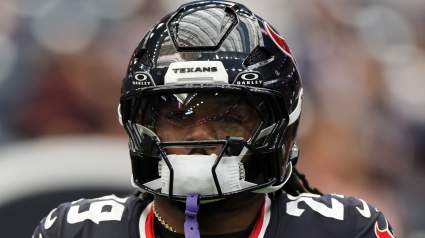 Los Texans firman a un ex jugador seleccionado del draft de los Buccaneers antes de la agencia libre