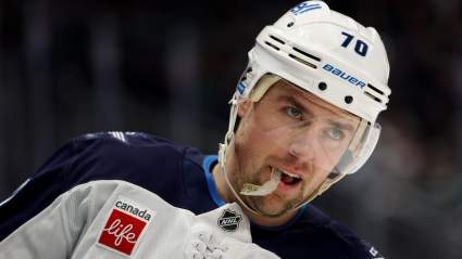 Canjes de la NHL: Los Sabres adquieren al delantero ganador de la Copa Stanley para la carrera por los playoffs