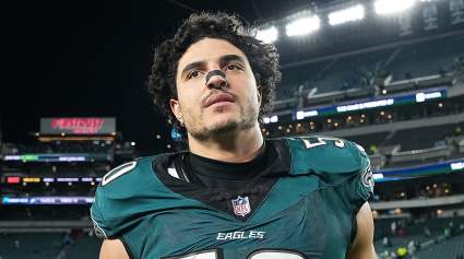 Los Eagles pierden a su cazamariscales en un acuerdo de 120 millones de dólares con un rival de la NFC.