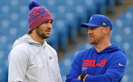 Instan a los Bills a hacer todo lo posible por conseguir otra arma de Josh Allen.