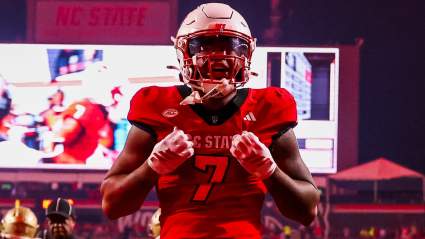 Los Broncos reciben la instación de seleccionar en el draft al ala cerrada de la ACC de 15 touchdowns, considerado de baja estatura.