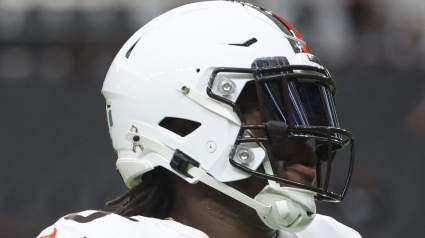 Los Broncos se conectan con un ala cerrada Pro Bowl tras no conseguir al campeón del Super Bowl.