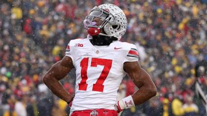 La controversia sobre el tiempo de carrera de 40 yardas del receptor de Ohio State desata una intensa batalla mediática.