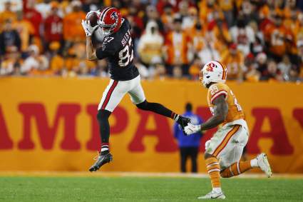 Los Tampa Bay Bucs quieren que un jugador se quede, pero se niegan a ofrecer un RFA