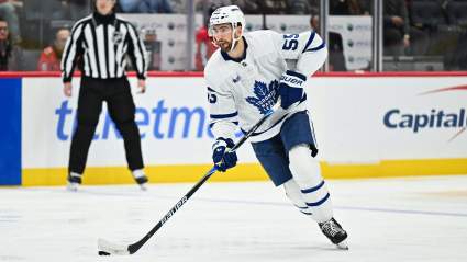 Los Maple Leafs fijan un precio elevado para un pívot de 1,93 metros