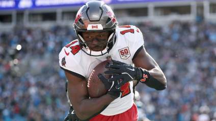 El fichaje fallido de los Buccaneers por 66 millones de dólares es considerado el "jugador mejor pagado" de la NFL.