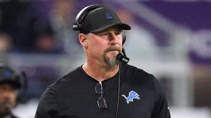 Dan Campbell, de los Lions, responde enérgicamente a los informes de conflictos entre los directivos del equipo.