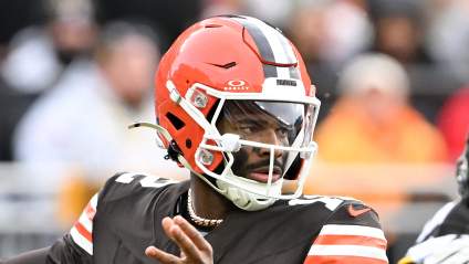 Un ex receptor de los Browns deja clara su opinión sobre la titularidad de Shedeur Sanders.