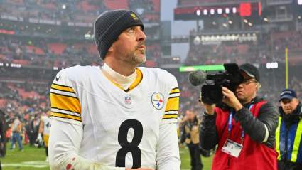 Los Steelers añadirían 46 millones de dólares a su quarterback si Aaron Rodgers se retira
