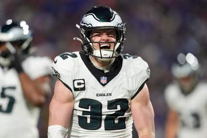 Los Eagles pierden a su defensor titular favorito de los fanáticos en un acuerdo de $24.75 millones con los Texans
