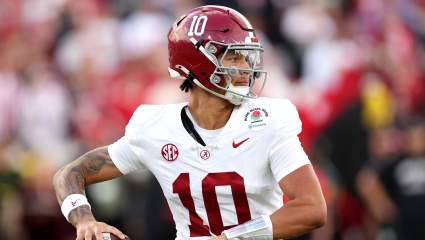 Los quarterbacks de Alabama, Austin Mack y Keelon Russell, brillan en el partido de práctica de primavera.