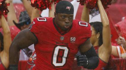 El defensor de los Buccaneers, de 1,93 metros y 122 kilos, es considerado el "jugador peor pagado" de la NFL.