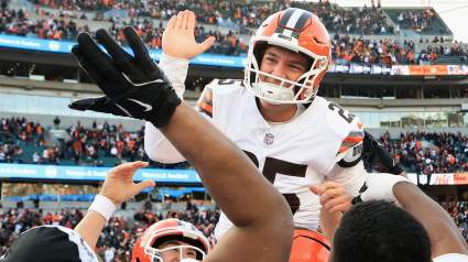 Los Browns anuncian nuevos cambios contractuales para dos titulares y Andre Szmyt
