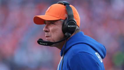 El dos veces All-Pro de la NFL de los Broncos fue calificado como el "activo comercial más valioso" del equipo.