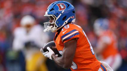 Los Broncos reciben la exhortación de evitar la extensión de contrato para el dos veces All-Pro de la NFL.