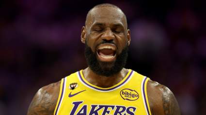 Se revela el estado de LeBron James, estrella de los Lakers, para el partido contra los Pacers tras su lesión de codo contra los Nuggets.