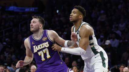 Los Lakers reciben una importante actualización sobre los rumores de traspaso de Giannis con las últimas noticias sobre el "divorcio" de los Bucks.