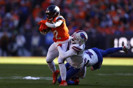 Los Bills cortaron a un ex defensor All-Pro en una serie de movimientos en su plantilla