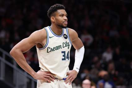 Los Bucks reciben una pésima actualización sobre el valor de traspaso de Giannis durante la temporada baja.