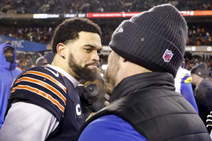 Caleb Williams de los Bears recibe duras palabras de Sean McVay.
