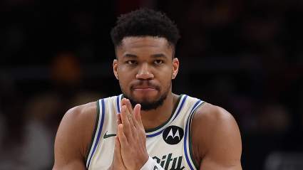 Los Bucks anuncian a Giannis Antetokounmpo Noticias vs Magic