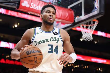 Shannon Sharpe compara brutalmente a Giannis con un “coche viejo en venta”.