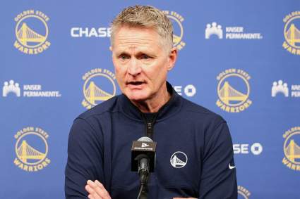 El entrenador de los Warriors, Steve Kerr, hace una declaración sobre Kristaps Porzingis antes del partido contra los Nets.