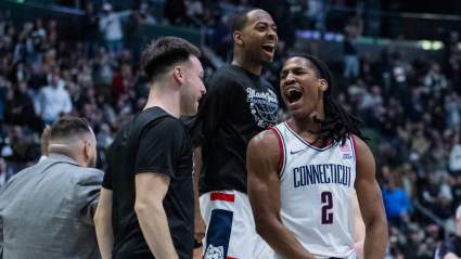 Un informante de ESPN revela una importante actualización sobre la lesión de su base estrella antes del partido contra UCLA.