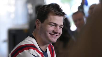 Se prevé que los Patriots firmen a un jugador proyectado de 42 millones de dólares para apoyar a Drake Maye