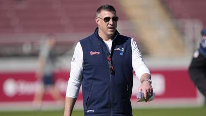 Los Patriots se muestran optimistas a la hora de fichar a una "leyenda" de la línea ofensiva ante la preocupación por la falta de profundidad en la plantilla.