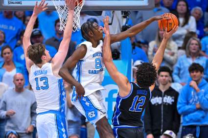 El entrenador de Carolina del Norte, Hubert Davis, ofrece una prometedora actualización sobre la lesión de Caleb Wilson