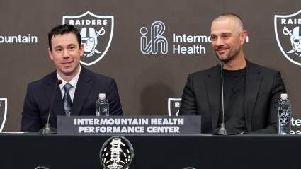 Se filtran los planes del quarterback de los Raiders tras el traspaso de Geno Smith; el 4 veces Pro Bowler se baraja como opción