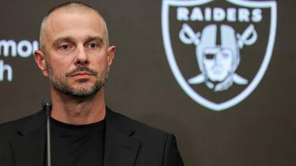 Raiders y John Spytek criticados por la cuestionable contratación de un agente libre