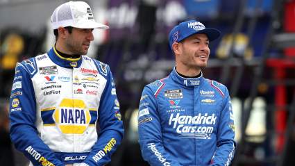 Chase Elliott y Kyle Larson reaccionan al diagnóstico de vértigo de Alex Bowman.