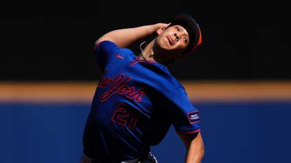 Los Mets degradan a su mejor prospecto de pitcheo tras una primavera inestable